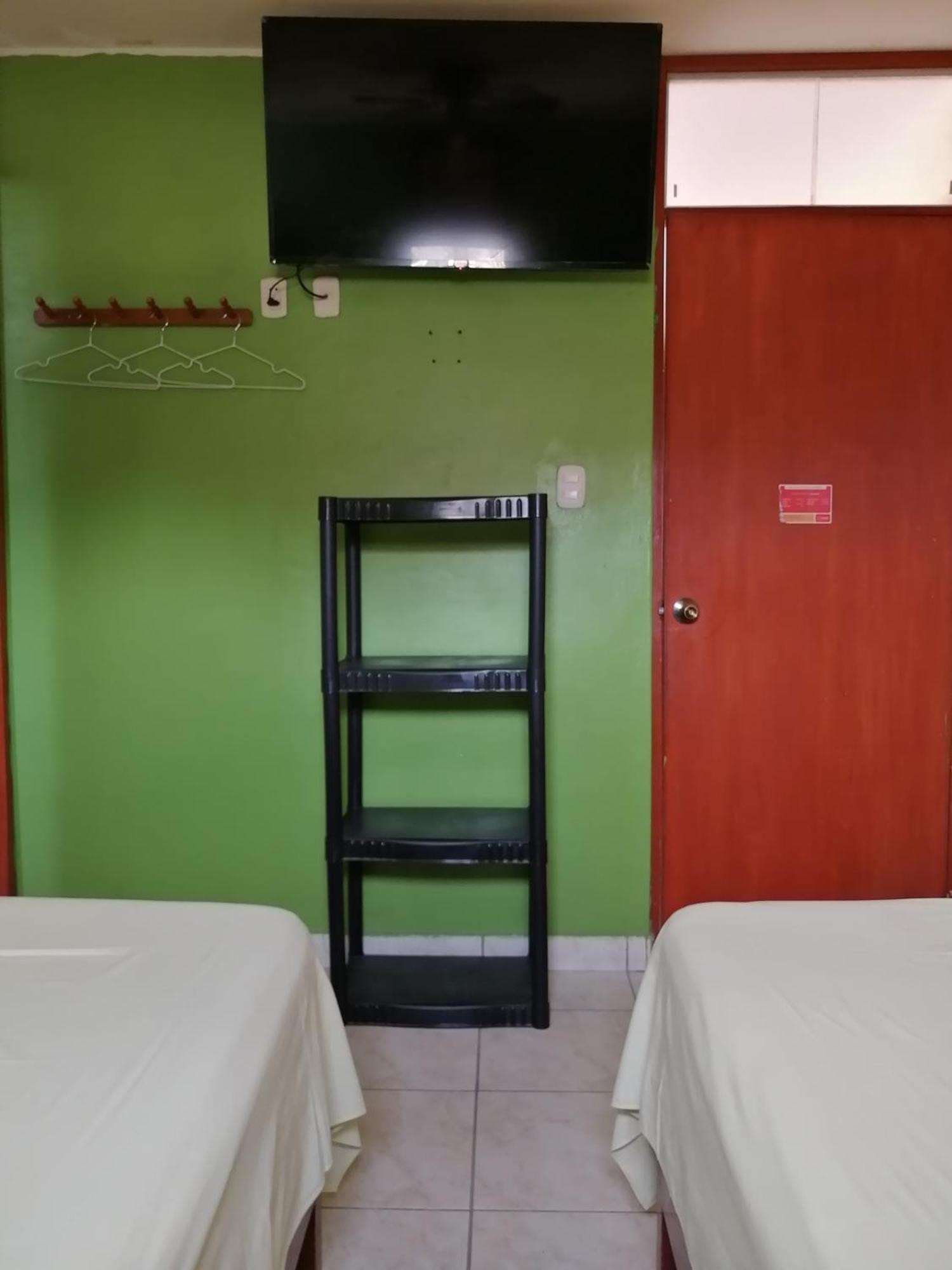 Hostal Boulevard Nazca Esterno foto